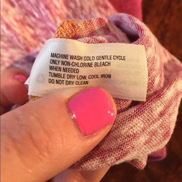 GAP Pink & Yellow Ombré Casual Tee - Picture 12 of 13